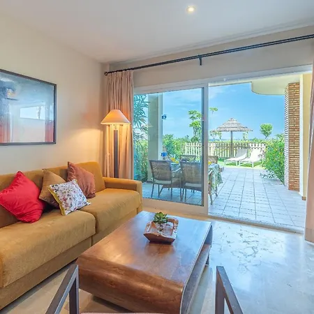 Mijas Costa, Near To Beach, Wyndham Apartment *
